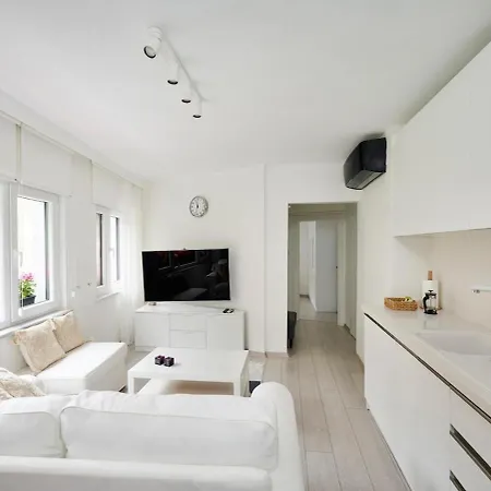 דירה Modern Bright Cozy 1bed1bath Hidden Gem! #79 איסטמבול
